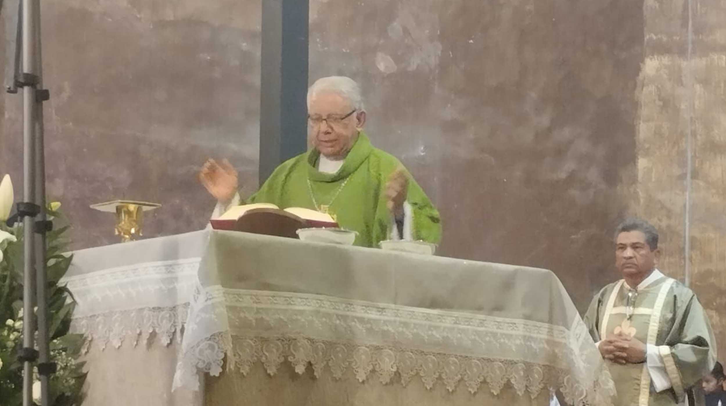 Llama Obispo de Cuernavaca a la oración ante el agobio | Noticias ...