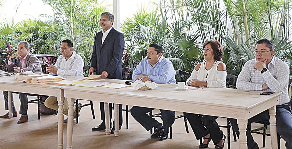 Fortalecen relación fiscal y abogados en Morelos