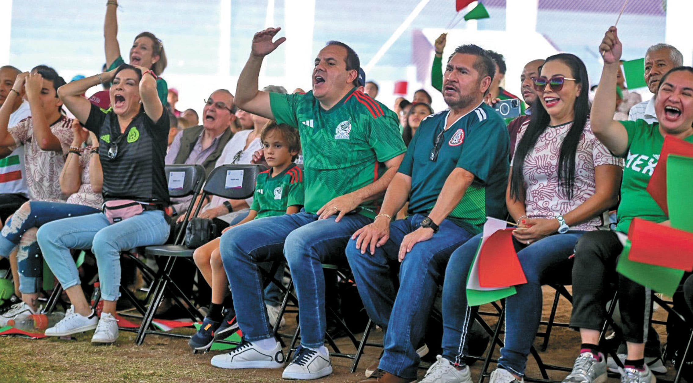 Comparte Gobernador de Morelos la pasión del Mundial