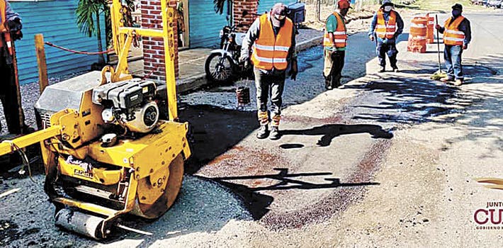 Arreglan calles de Cuautla Morelos