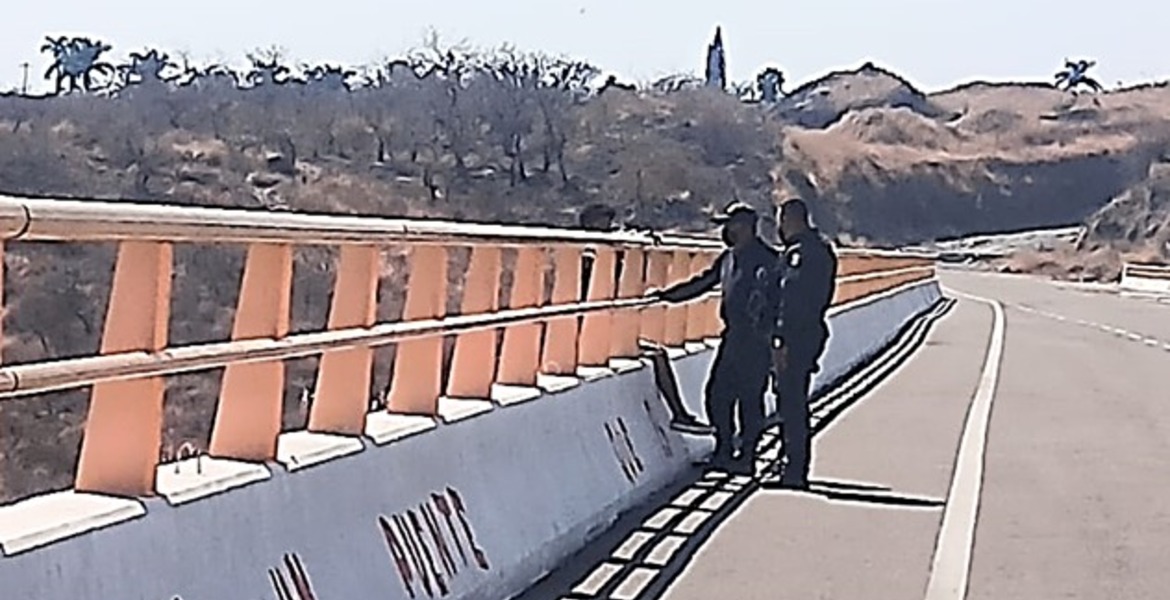 Evitan que joven se lance de puente Apatlaco en Cuernavaca | Noticias ...