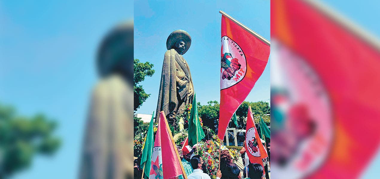 Organizaciones ratifican lucha al pie de su monumento en la Plaza Revolución del Sur