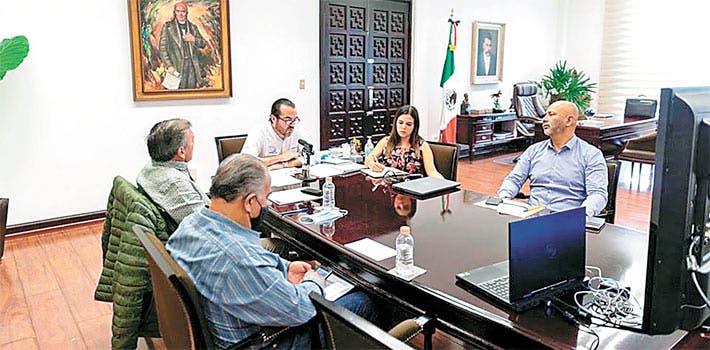 Reunión. Vía internet, el secretario de Gobierno, Pablo Ojeda, y el titular de Sedatu, encabezaron la revisión del avance de obras y necesidad de recursos