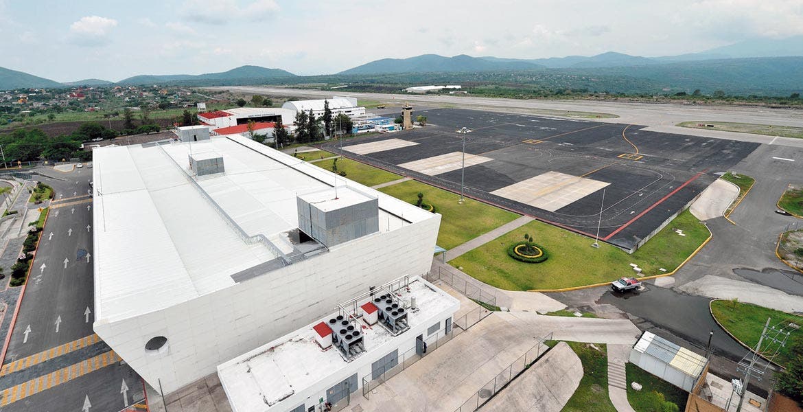 Genera Aeropuerto Mariano Matamoros ocupación de más del 80 en Morelos