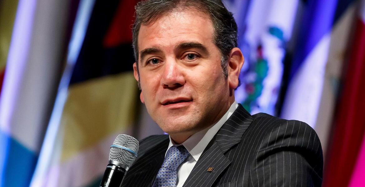 Diseña INE consulta para revocación de mandato presidencial - Vimarsana News