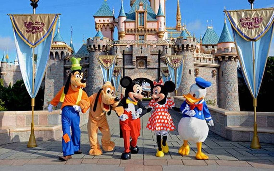  Disneyland anuncia cierre de parques en...