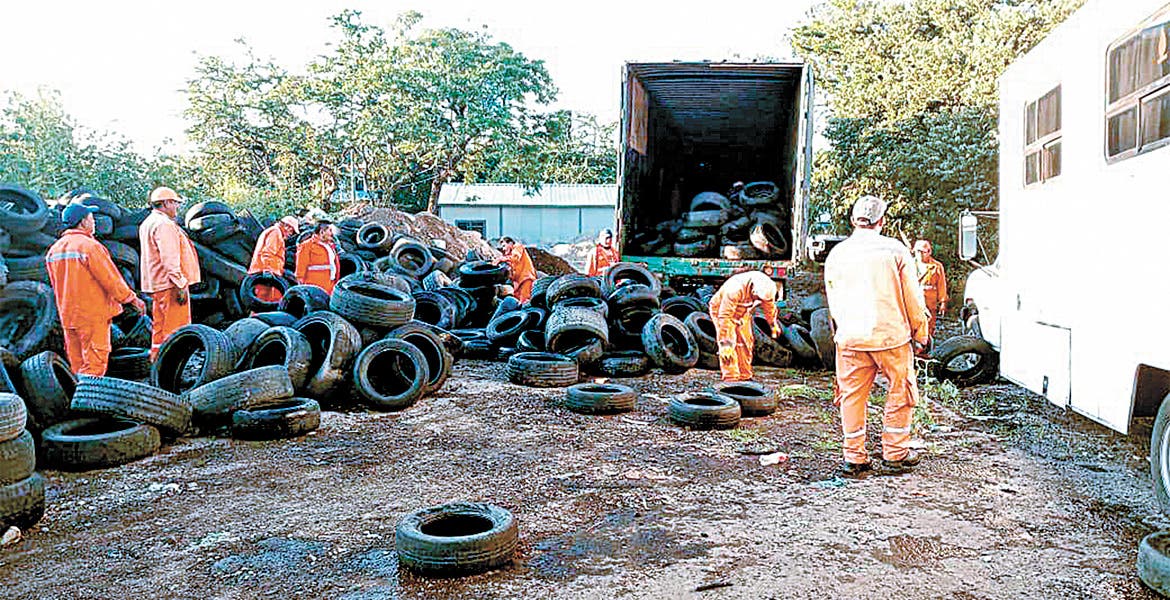 Juntan en Cuernavaca 12 tn de neumáticos para reciclar