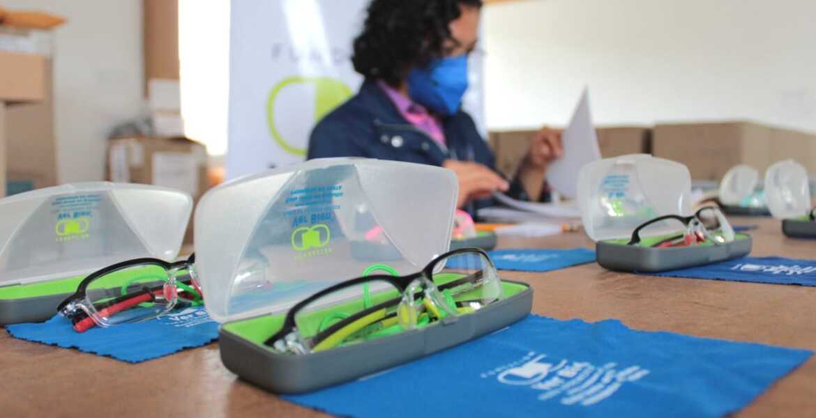 Alumnos de nivel básico en Morelos recibirán lentes gratuitos - Vimarsana News