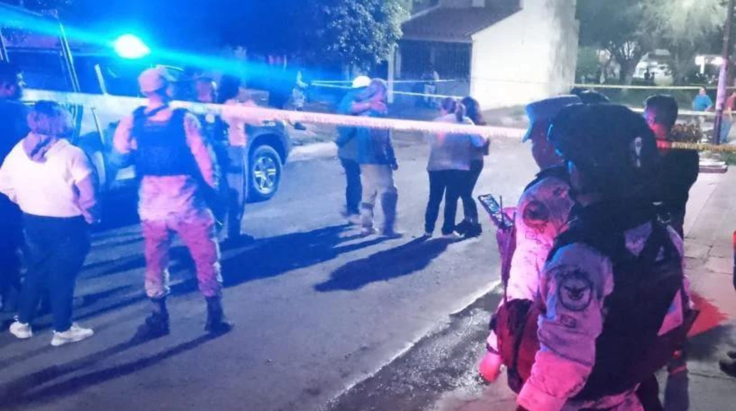 Niña es asesinada a balazos afuera de su casa mientras vendía dulces en ...