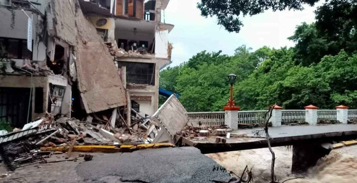Fallece niño español tras el paso del huracán Nora en Puerto Vallarta - Vimarsana News