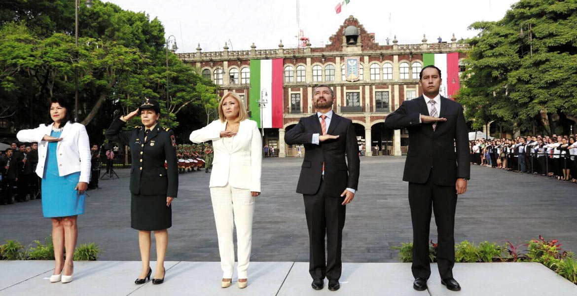 Rinden honores a la Bandera | Noticias | Diario de Morelos