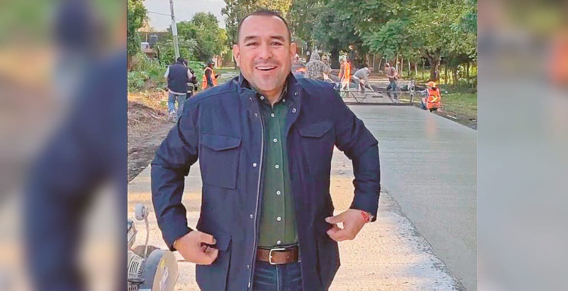 Supervisa Agustín Alonso avances en obra de la carretera Oacalco-Yautepec