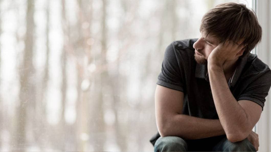 Un psicólogo explica el síndrome emocional de las relaciones que nunca fueron… pero marcaron.