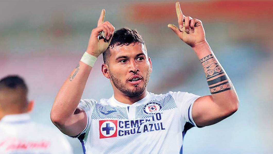 ¿FUNCIONARÁ? SE MIDE LA MÁQUINA A GALLOS