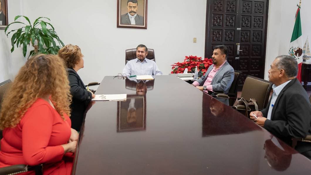 Manifiesta Samuel Sotelo Diálogo  y trabajo conjunto a Colegio Federados de Medicina de Morelos