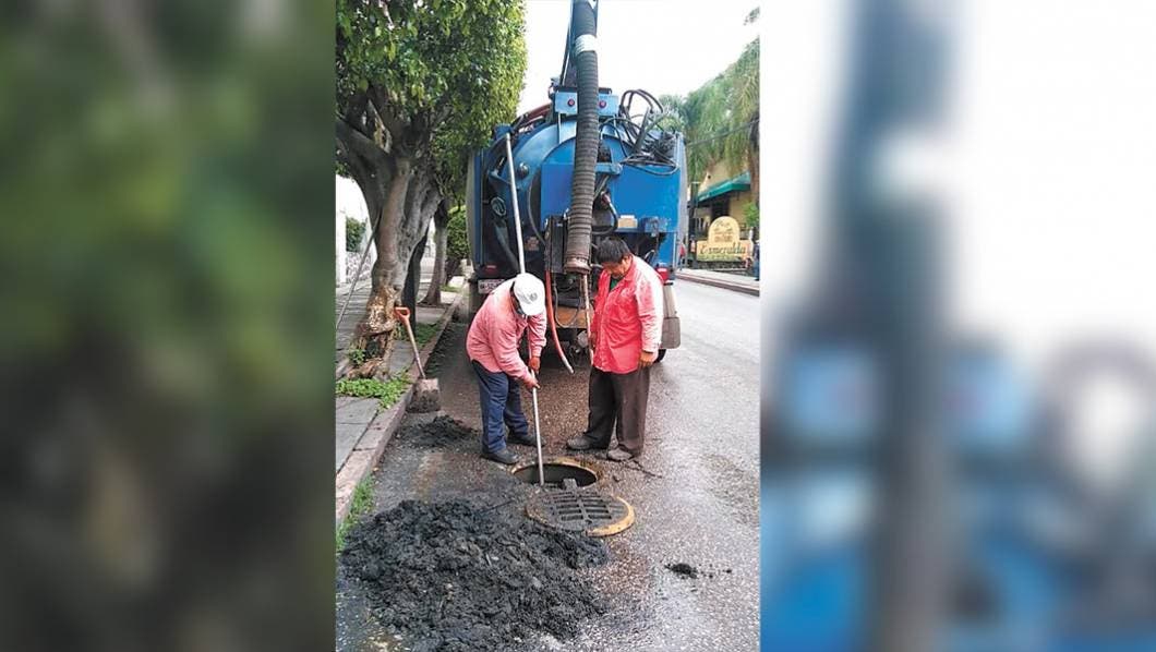 Realizan labores de desazolve en Cuernavaca