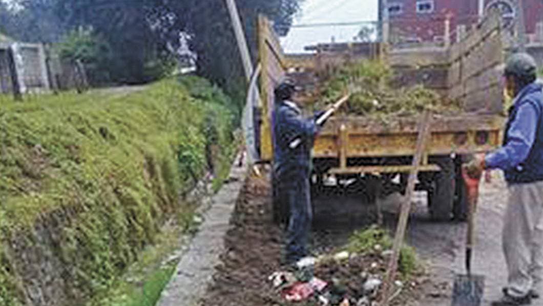 Limpian barrancas en Huitzilac