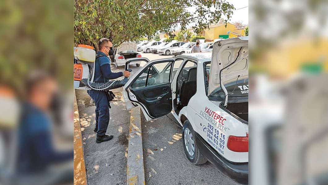  Limpian taxis en Yautepec