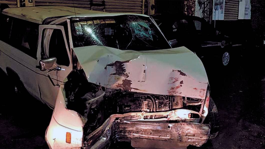 Destroza camioneta en Cuernavaca