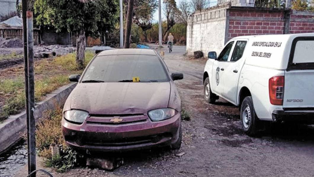Hallan auto robado en Cuautla