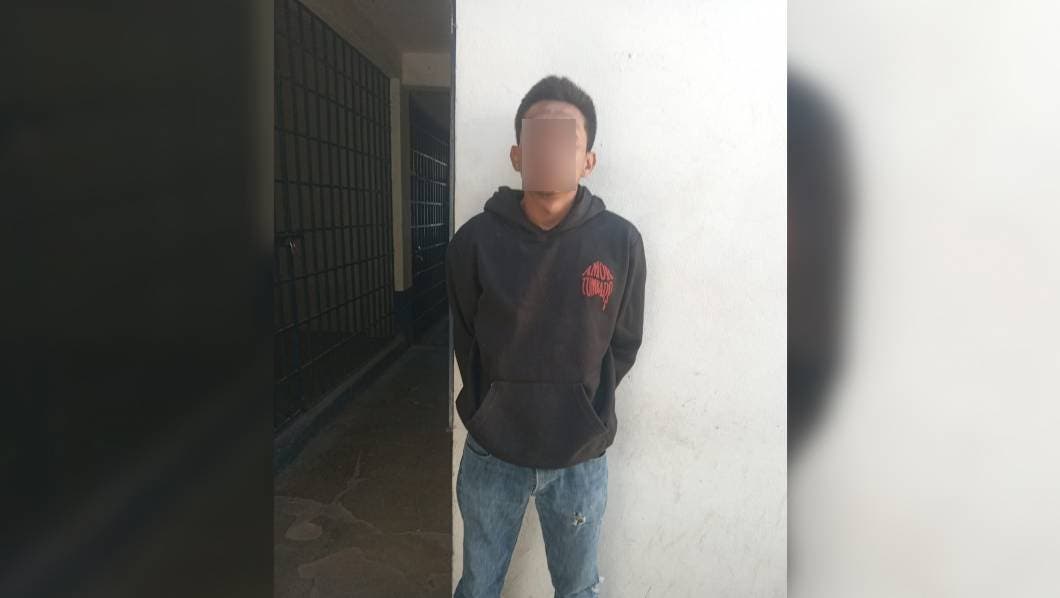 Detienen a hombre armado con droga en el centro de Atlacahualoya, Axochiapan
