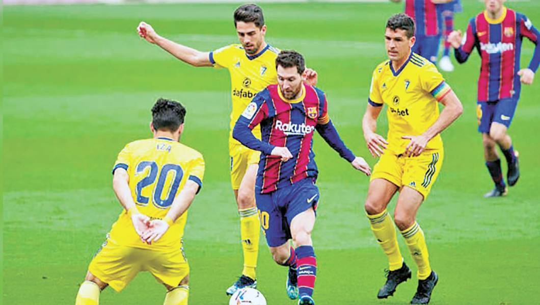 Ni en Liga pueden - iguala Barcelona frente al cádiz