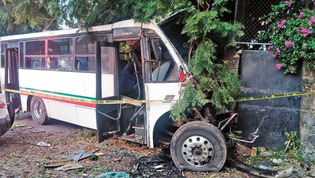 Deja accidente en Tepoztlán 17 heridos