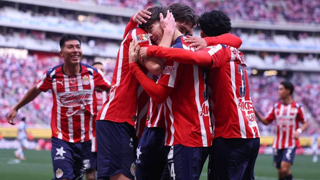 Chivas volvió a liderar en Liga MX.