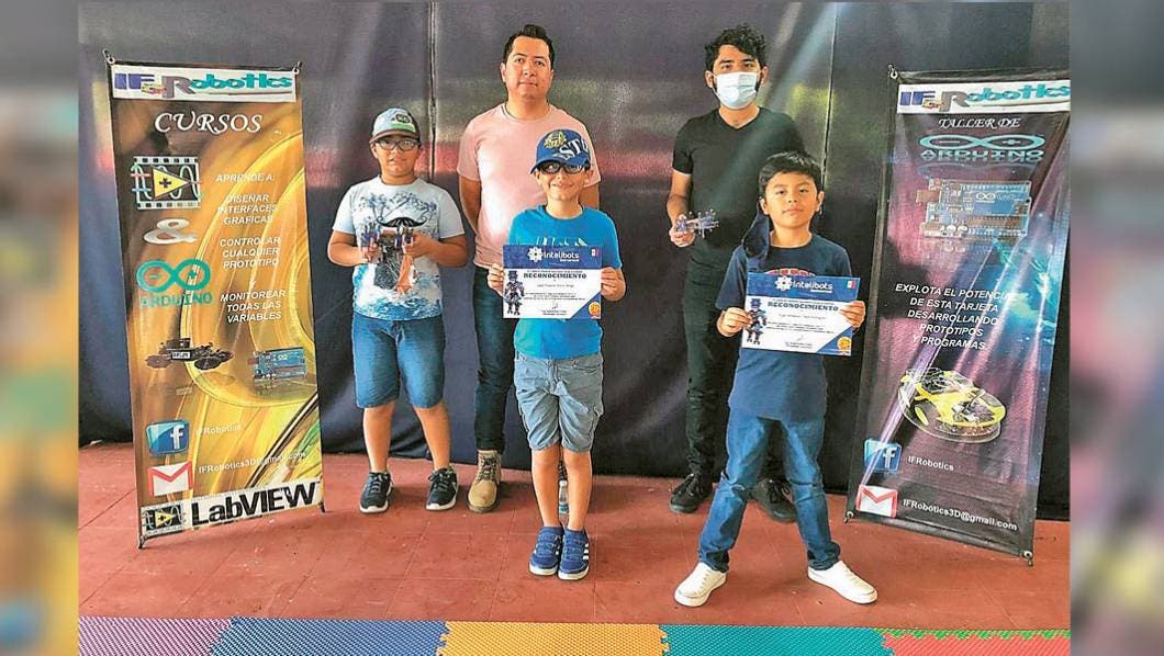 Morelenses, campeones en robótica