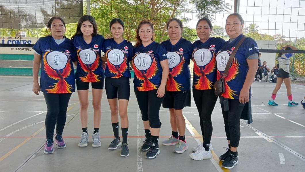 Real Fenix_16 de la Liga de Voleibol de Zacatepec