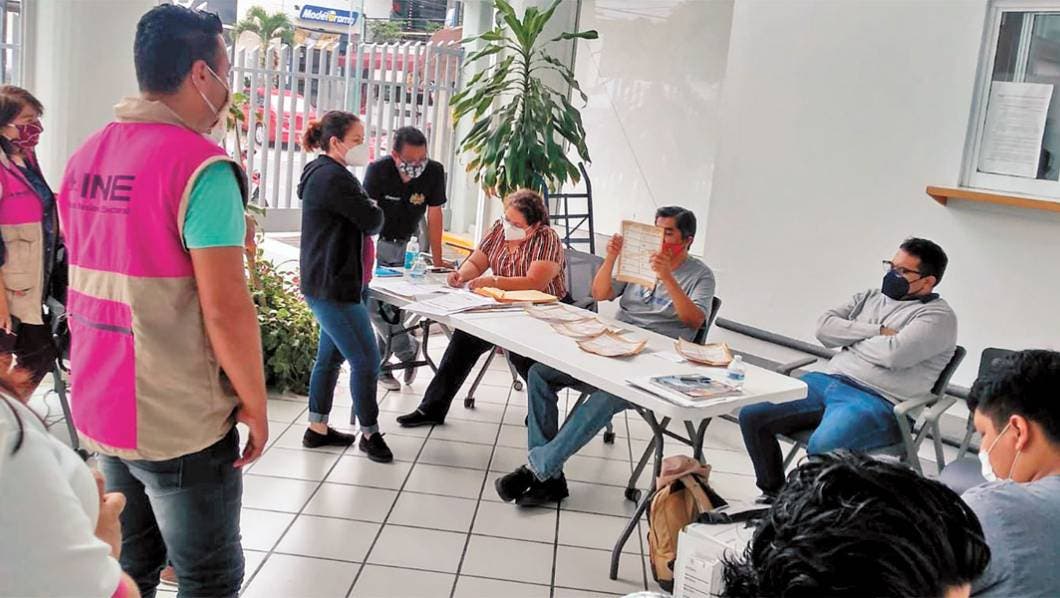 Va al 98% la capacitación del INE a funcionarios de casilla