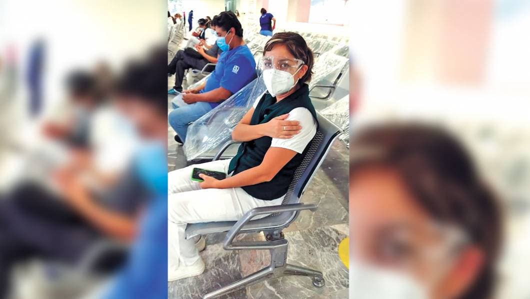 Concluye IMSS Morelos primera etapa de vacunación a su personal