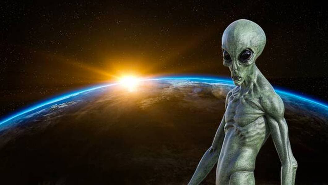 De acuerdo con modelos de inteligencia artificial como ChatGPT, la probabilidad de que ocurra una invasión extraterrestre como las que plantea el cine es extremadamente baja