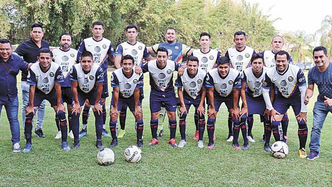 Gal&aacute;cticos van por la liguilla