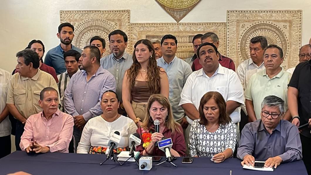 Presenta Margarita su equipo de trabajo