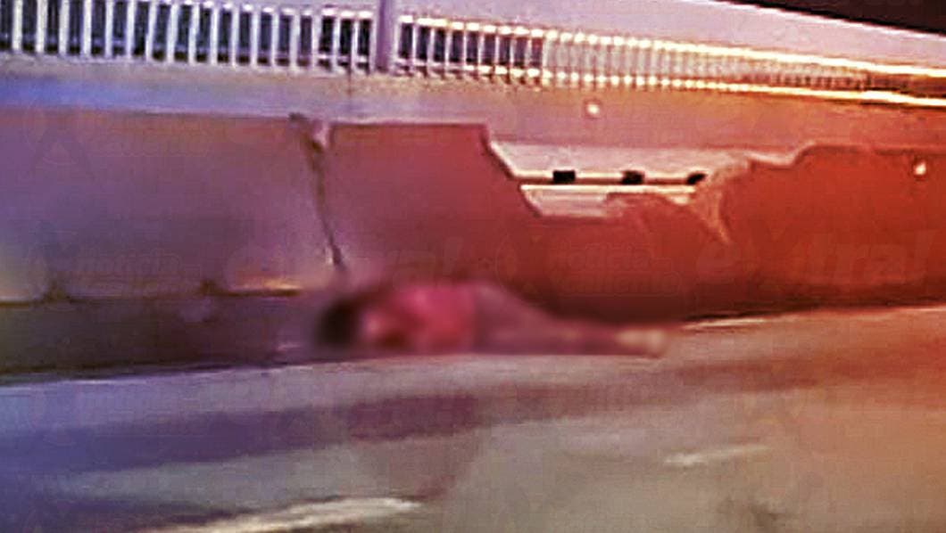 Ejecutan y abandonan a hombre en el Paso Exprés de Cuernavaca durante la madrugada