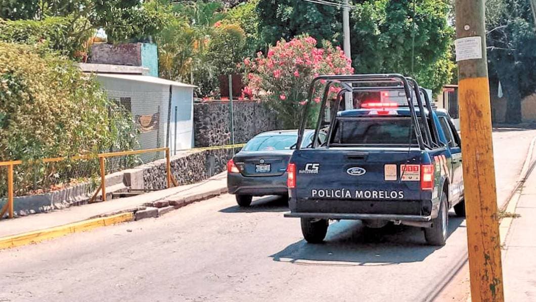 Encuentran cadáver flotando en canal de riego de Temixco