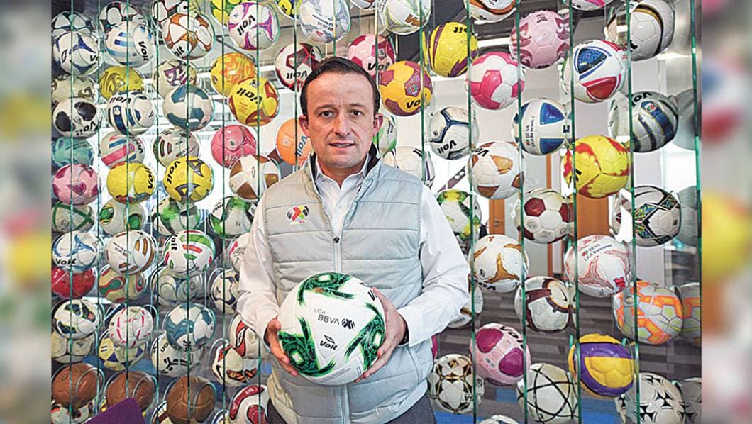 Renuncia a pasión por Pumas