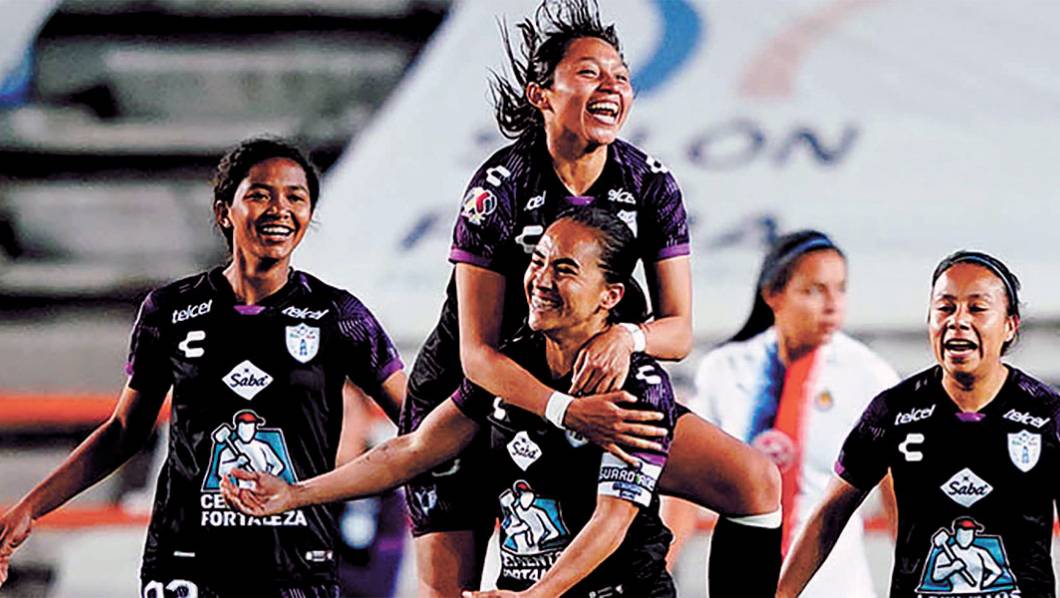 ¡Las salva Mónica Ocampo! - Logra Pachuca su primer triunfo del torneo