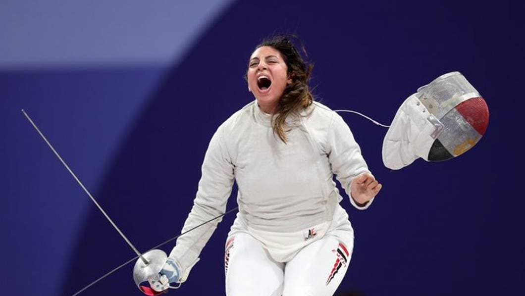 Nada Hafez: Esgrimista Egipcia que compitió embarazada y logró clasificar a octavos de final en los Juegos Olímpicos de Paris 2024 