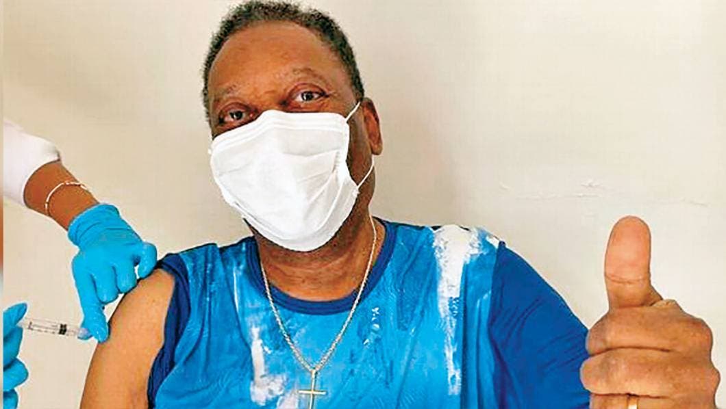 Hoy fue un día inolvidable. ¡Recibí la vacuna! - Pelé