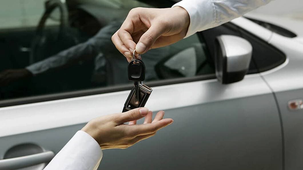 A continuación, te presentamos una guía completa con recomendaciones y consejos prácticos para rentar un auto 