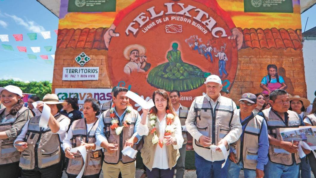 Acercan servicios a pobladores de la zona oriente