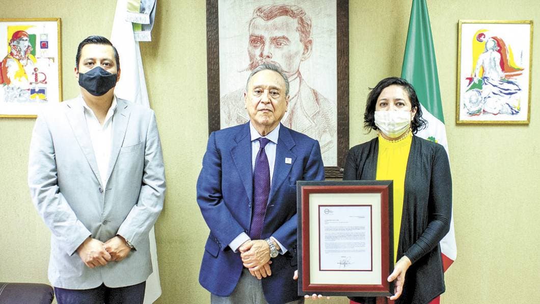 Certifican carrera  de la UTSEM