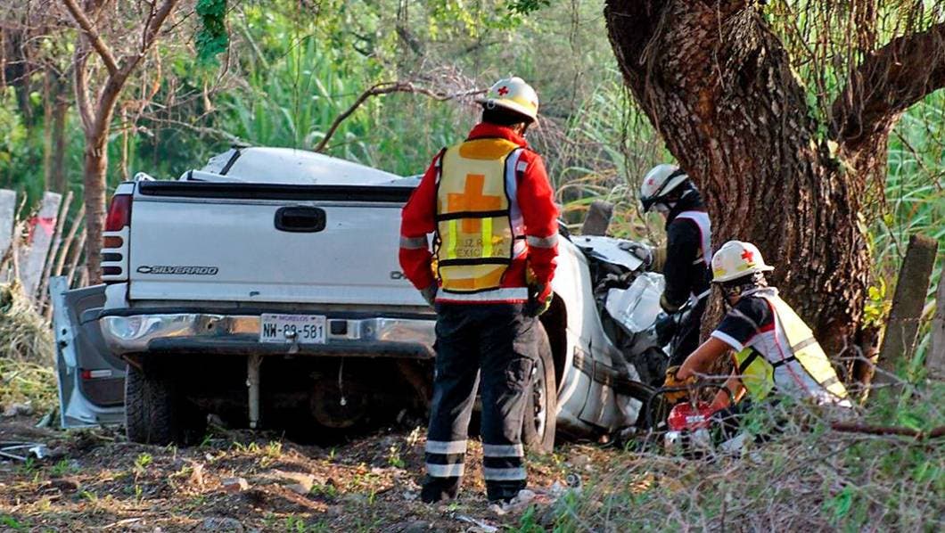 Muere mujer en accidente en carretera de Jojutla