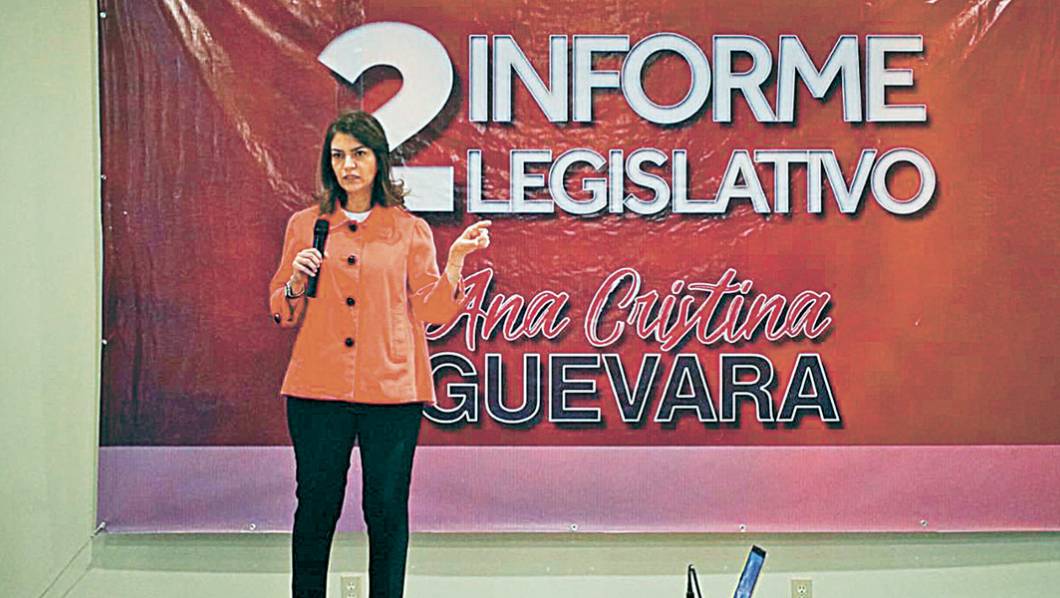 jDiputada. Entre las iniciativas de Guevara Ramírez destaca  la relativa a la protección de escuelas en etapa de vacaciones.