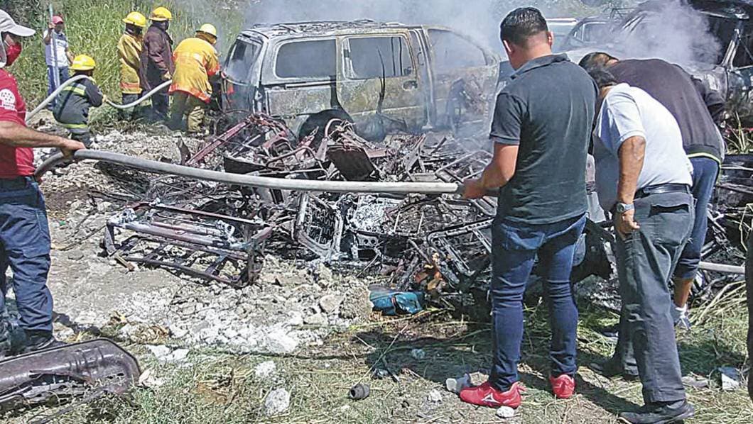 Siniestro. Cuatro autos quedaron en ceniza.