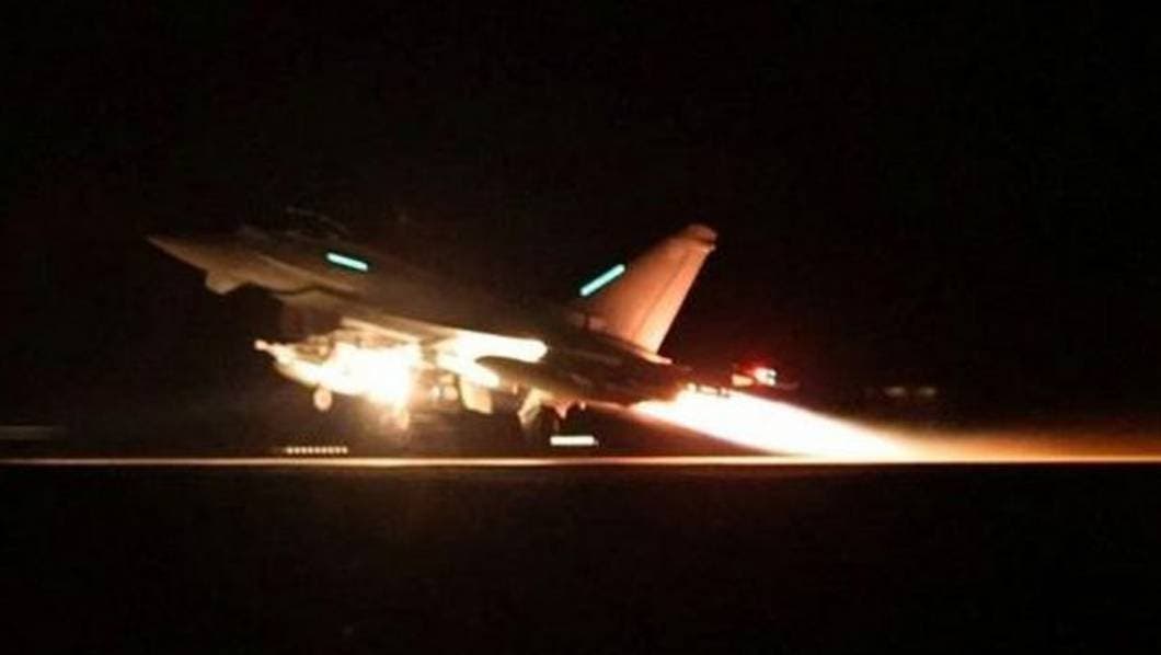 Estados Unidos y el Reino Unido lanzan ataques aéreos contra milicias hutíes en Yemen