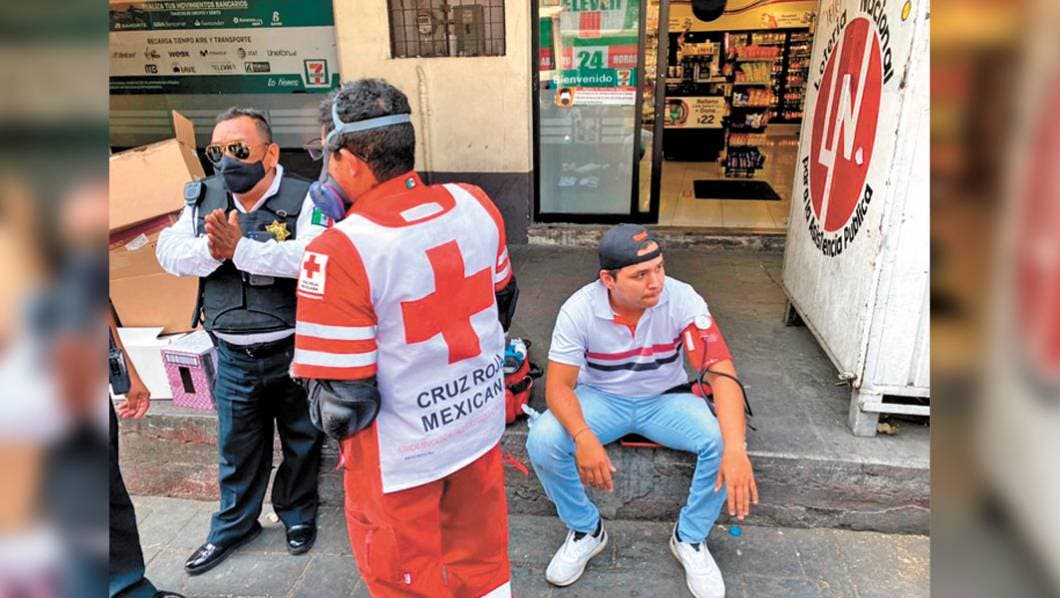 Arrolla conductor a repartidor y escapa en Morelos