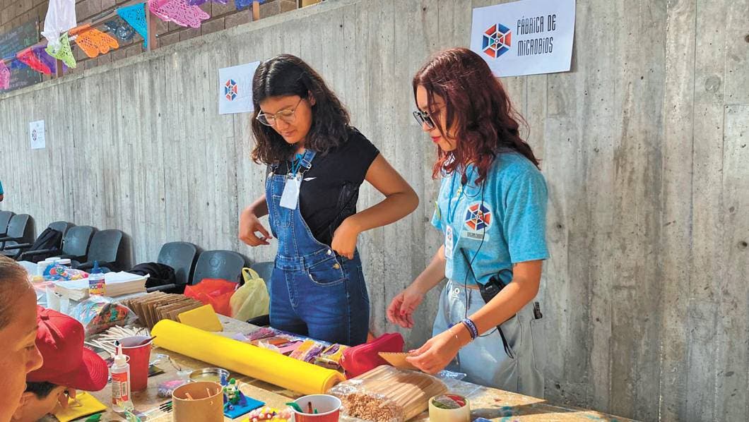 Festival Caleidoscopio en el Centro de Desarrollo Comunitario “Los Chocolates”